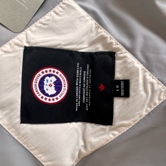 🆕Canada Goose Lawrence Puffer Vest, size Large - Picture 5 of 6